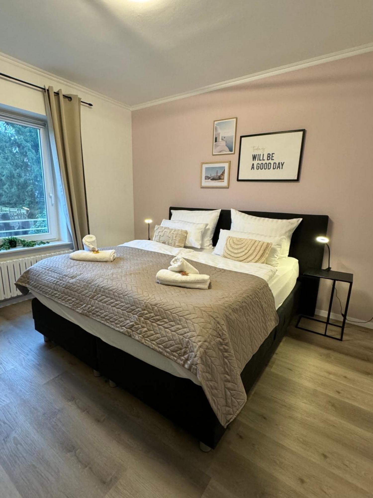 Haus Mit Garten - Kingbett - Wifi - Parkplatz Essen Exteriér fotografie